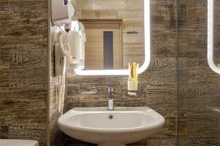 Гостиница Мартон Palace Краснодар Стандарт TWIN-13